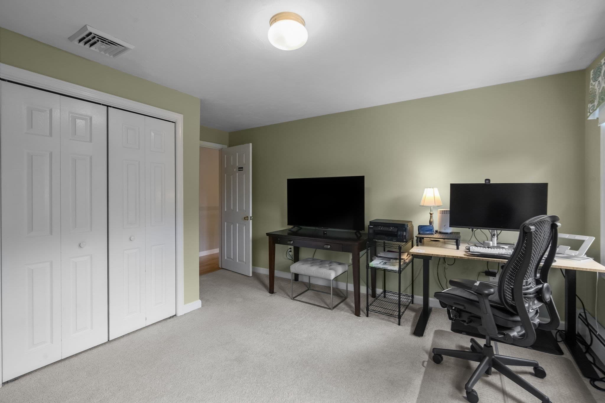 Single Family Residence at 29 Townline Rd, Franklin MA 02038, Franklin, photo 25 of 42