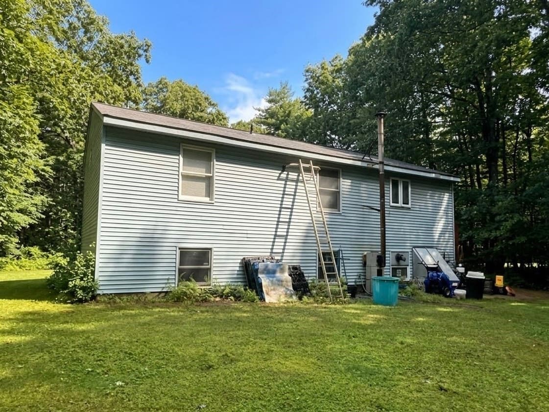 Single Family Residence at 94 Long Hill Rd, Brookfield MA 01506, Brookfield, photo 3 of 15