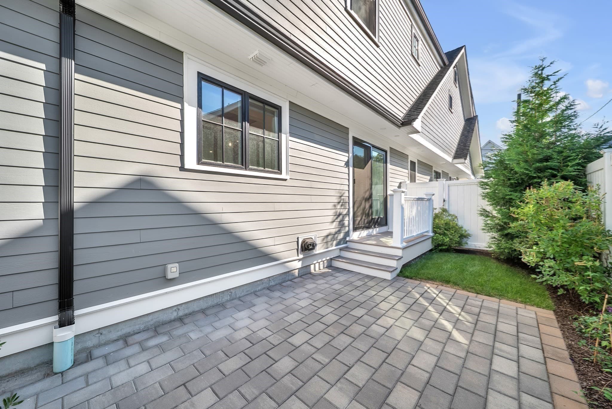 Condominium at 264 Pearl St. # 2, Newton MA 02458, photo 31 of 39