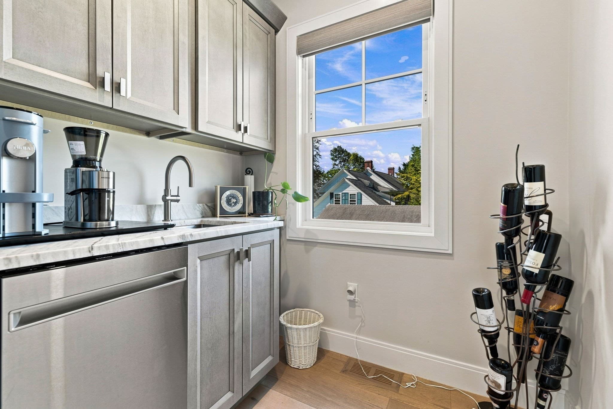 Condominium at 8 Orchard Road # B, Gloucester MA 01930, Gloucester, photo 19 of 33