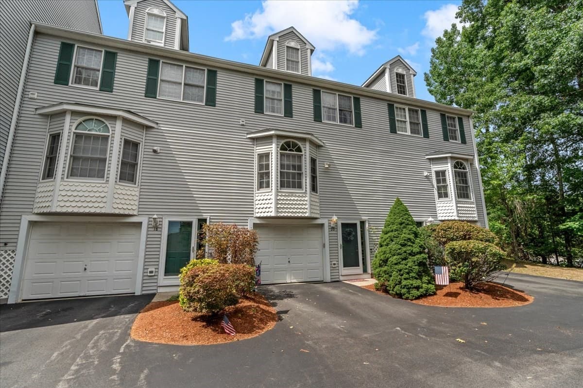 Condominium at 20 Waltham Dr # 20, Plainville MA 02762, Plainville, photo 2 of 41