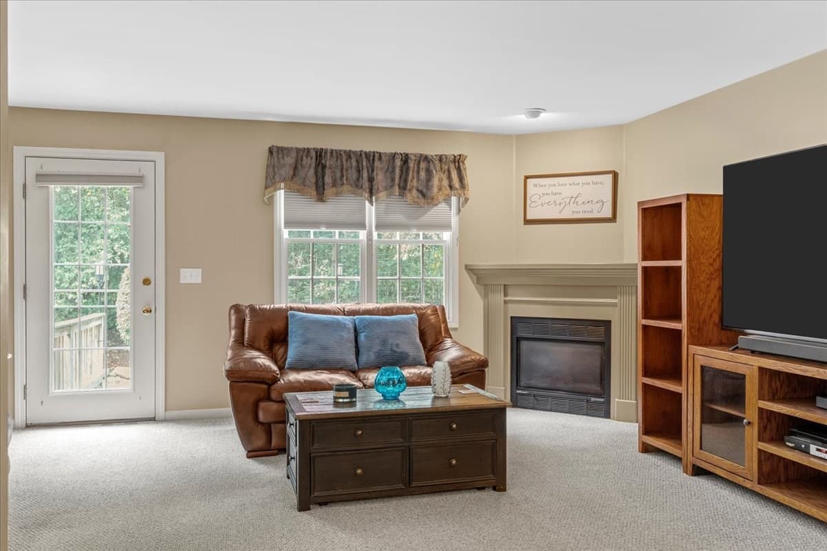 Condominium at 20 Waltham Dr # 20, Plainville MA 02762, Plainville, photo 15 of 41