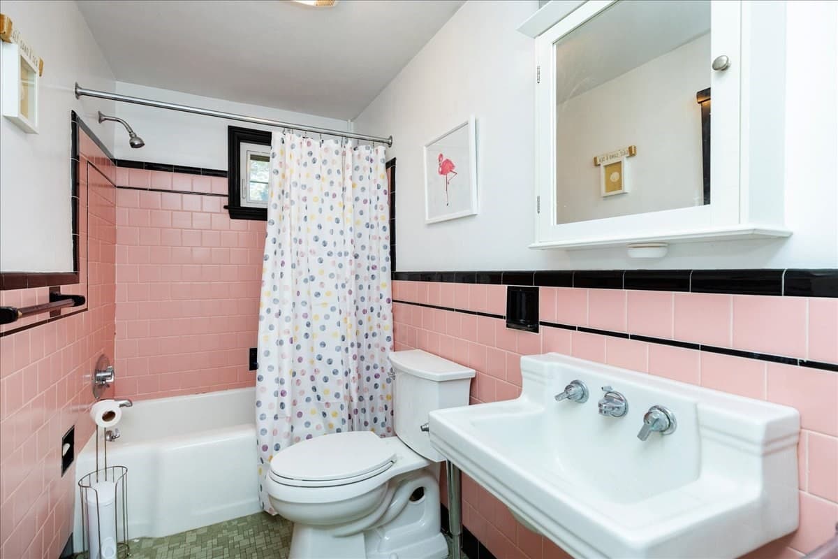 Single Family Residence at 514 Pleasant St, Weymouth MA 02190, Weymouth, photo 26 of 42