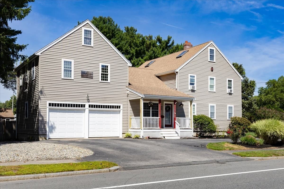 Single Family Residence at 514 Pleasant St, Weymouth MA 02190, Weymouth, photo 3 of 42