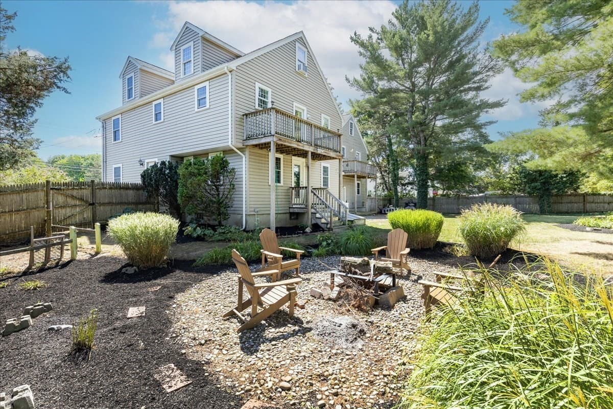 Single Family Residence at 514 Pleasant St, Weymouth MA 02190, Weymouth, photo 36 of 42
