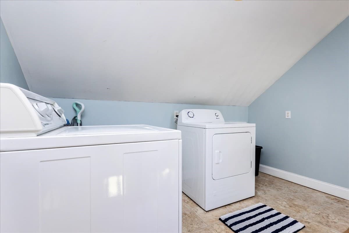 Single Family Residence at 514 Pleasant St, Weymouth MA 02190, Weymouth, photo 32 of 42