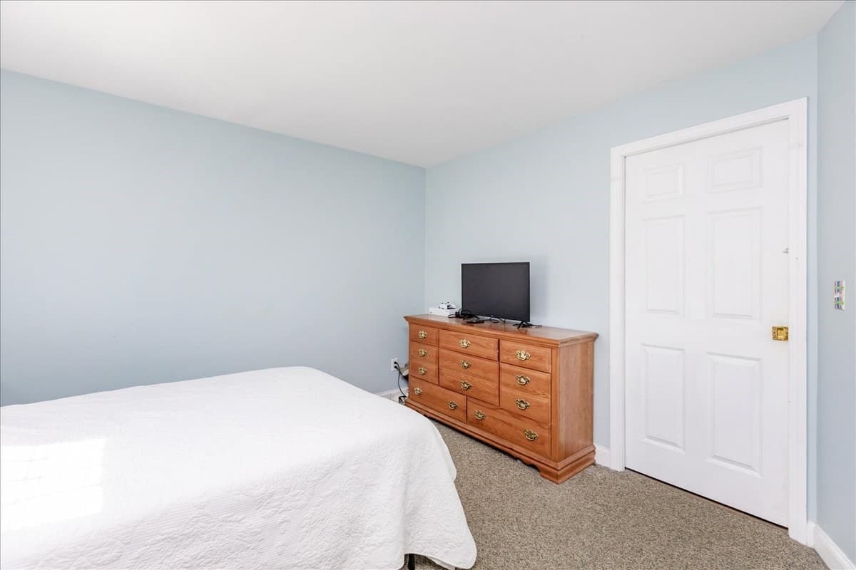 Single Family Residence at 514 Pleasant St, Weymouth MA 02190, Weymouth, photo 25 of 42