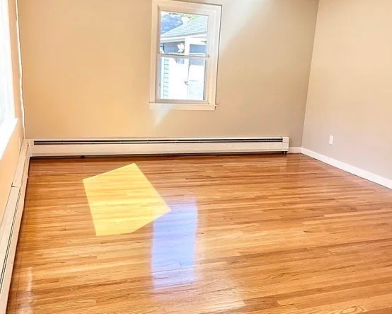 Single Family Residence at 727 Newbury St, Springfield MA 01104, Springfield, photo 7 of 11