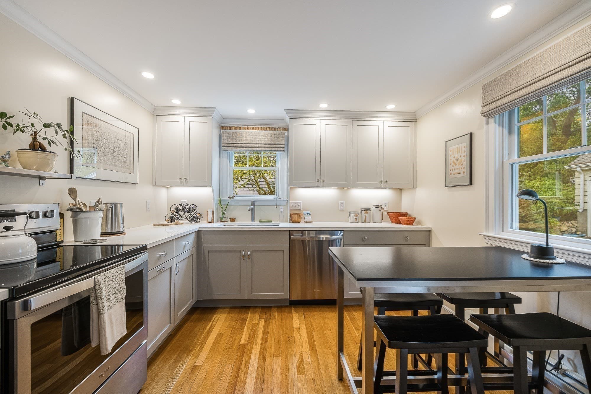 Single Family Residence at 21 Bond Street, Reading MA 01867, Reading, photo 3 of 41