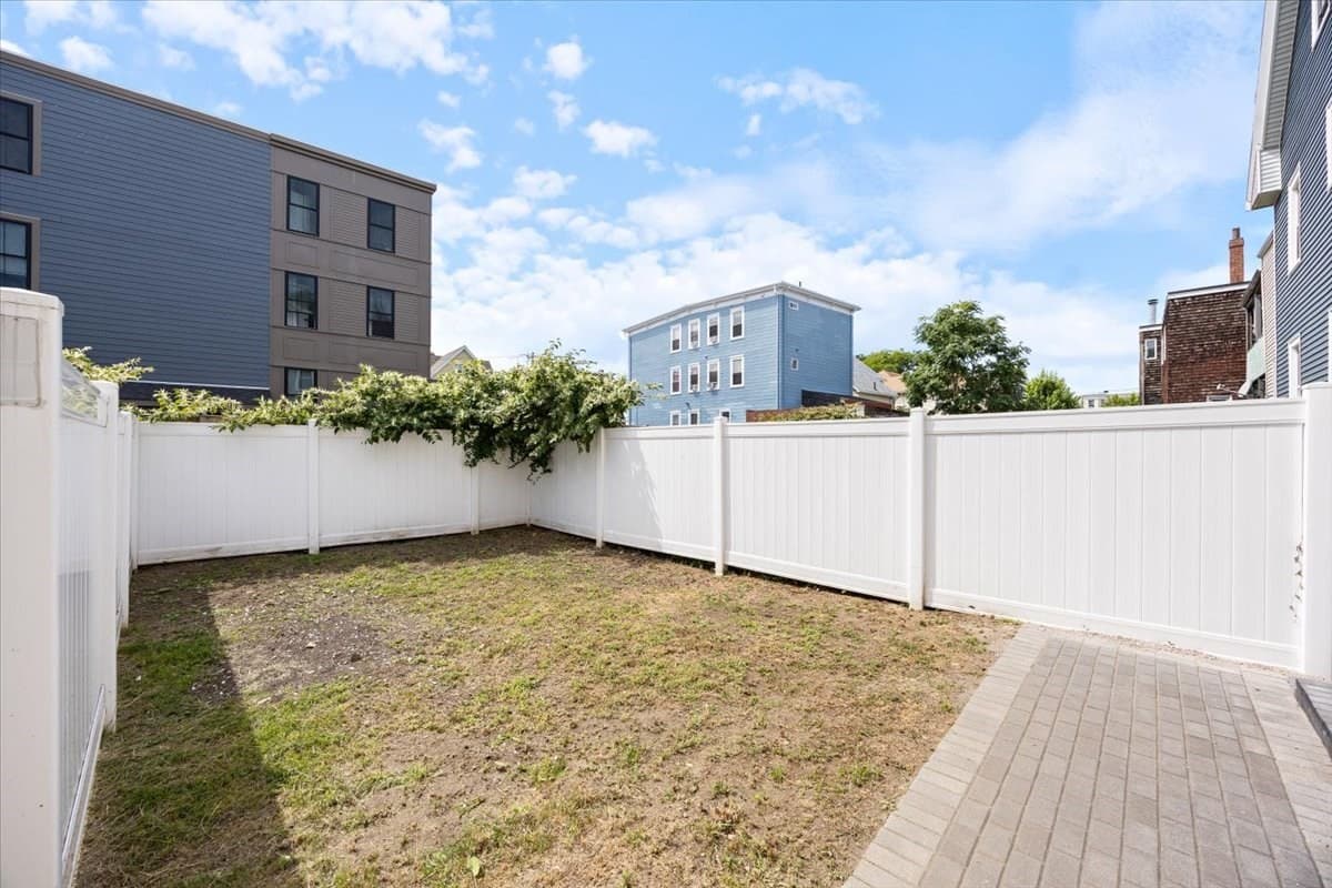 Condominium at 46 Addison St # 2, Chelsea MA 02150, Chelsea, photo 23 of 28