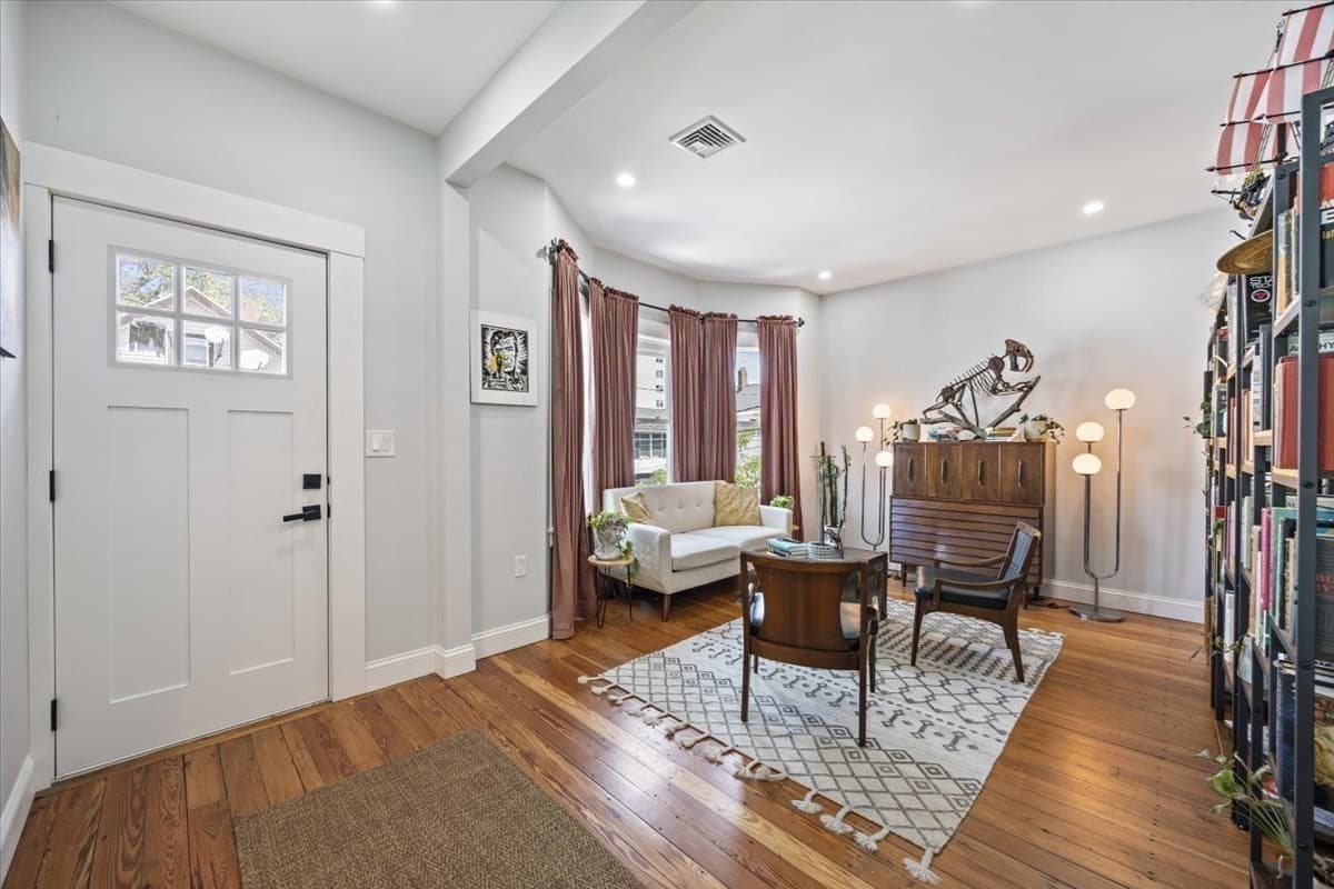 Condominium at 46 Addison St # 2, Chelsea MA 02150, Chelsea, photo 3 of 28