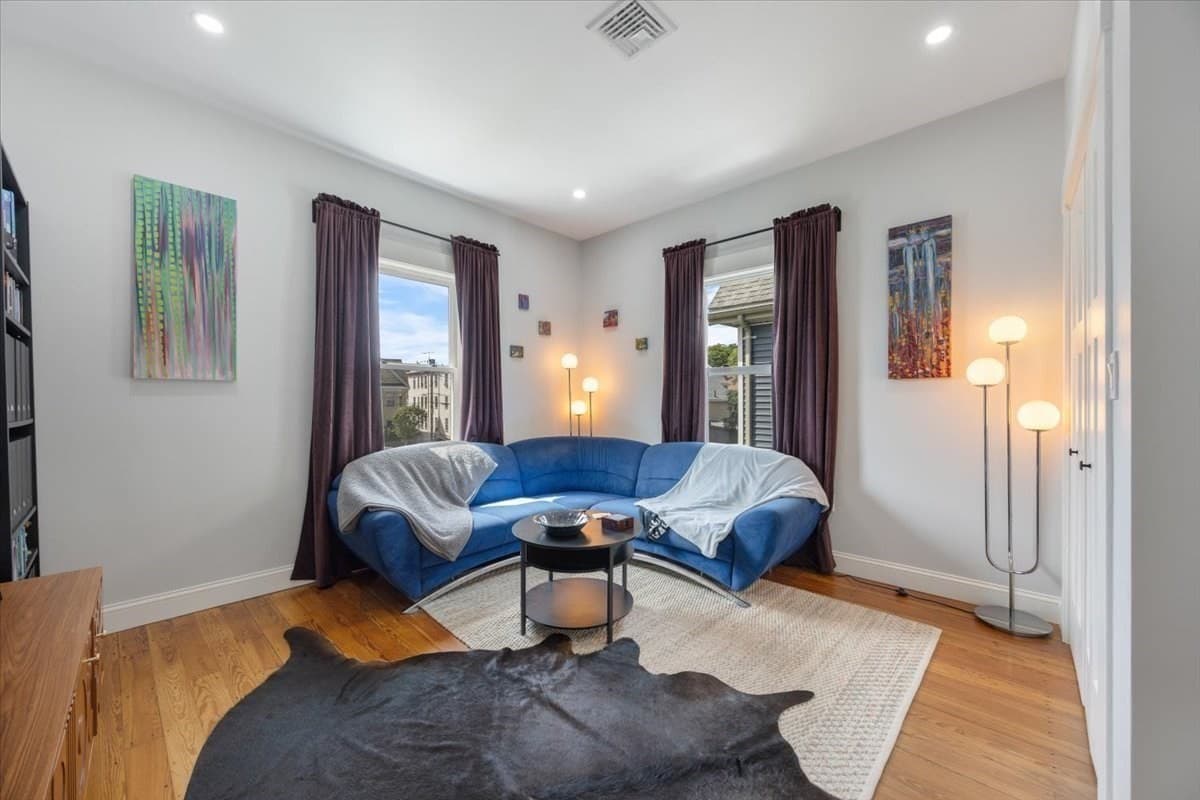 Condominium at 46 Addison St # 2, Chelsea MA 02150, Chelsea, photo 11 of 28