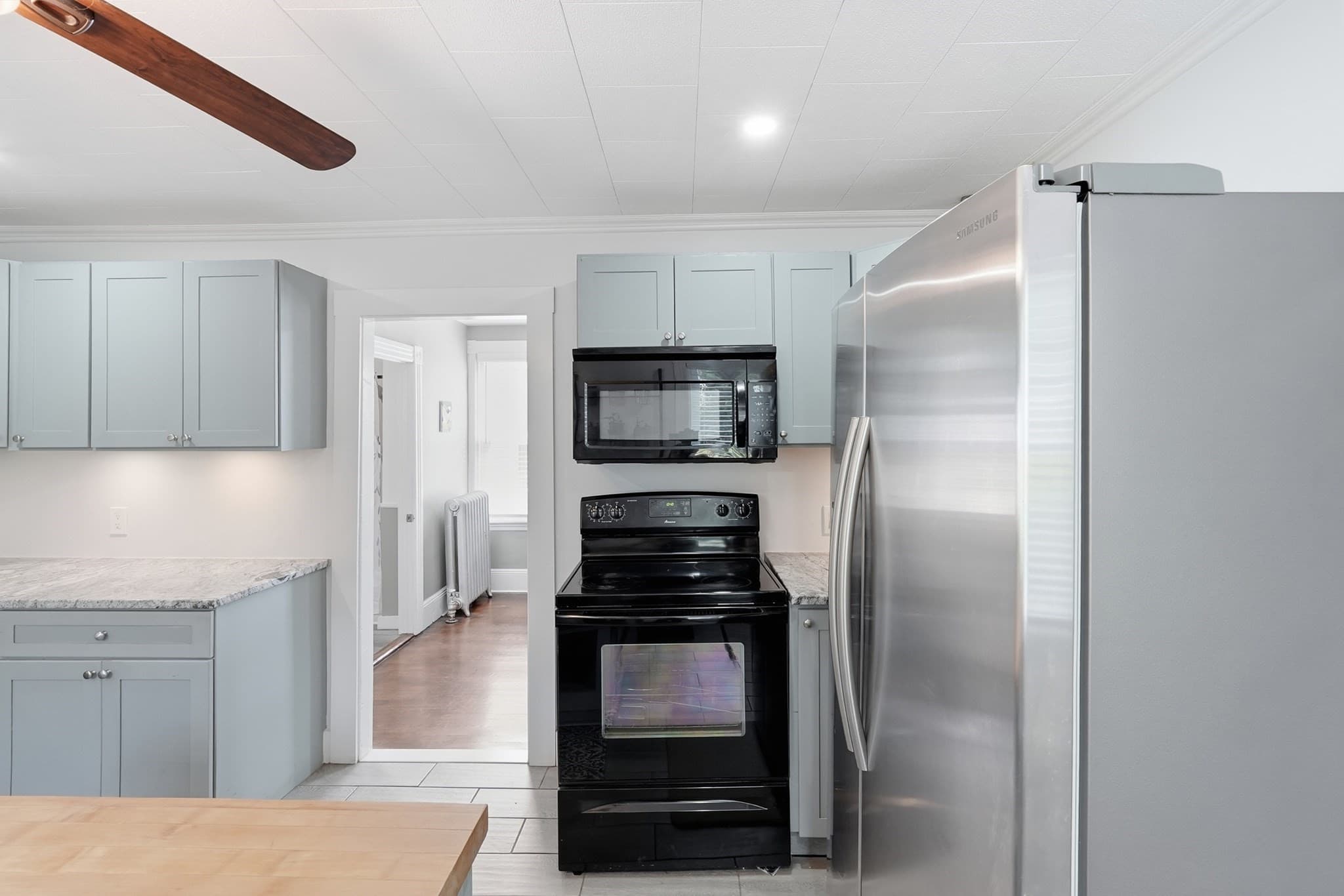 Single Family Residence at 96 Apricot St, Worcester MA 01603, Worcester, photo 5 of 39