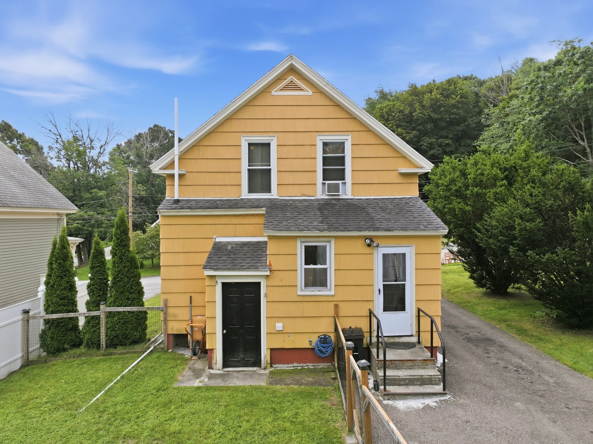 Single Family Residence at 96 Apricot St, Worcester MA 01603, Worcester, photo 33 of 39