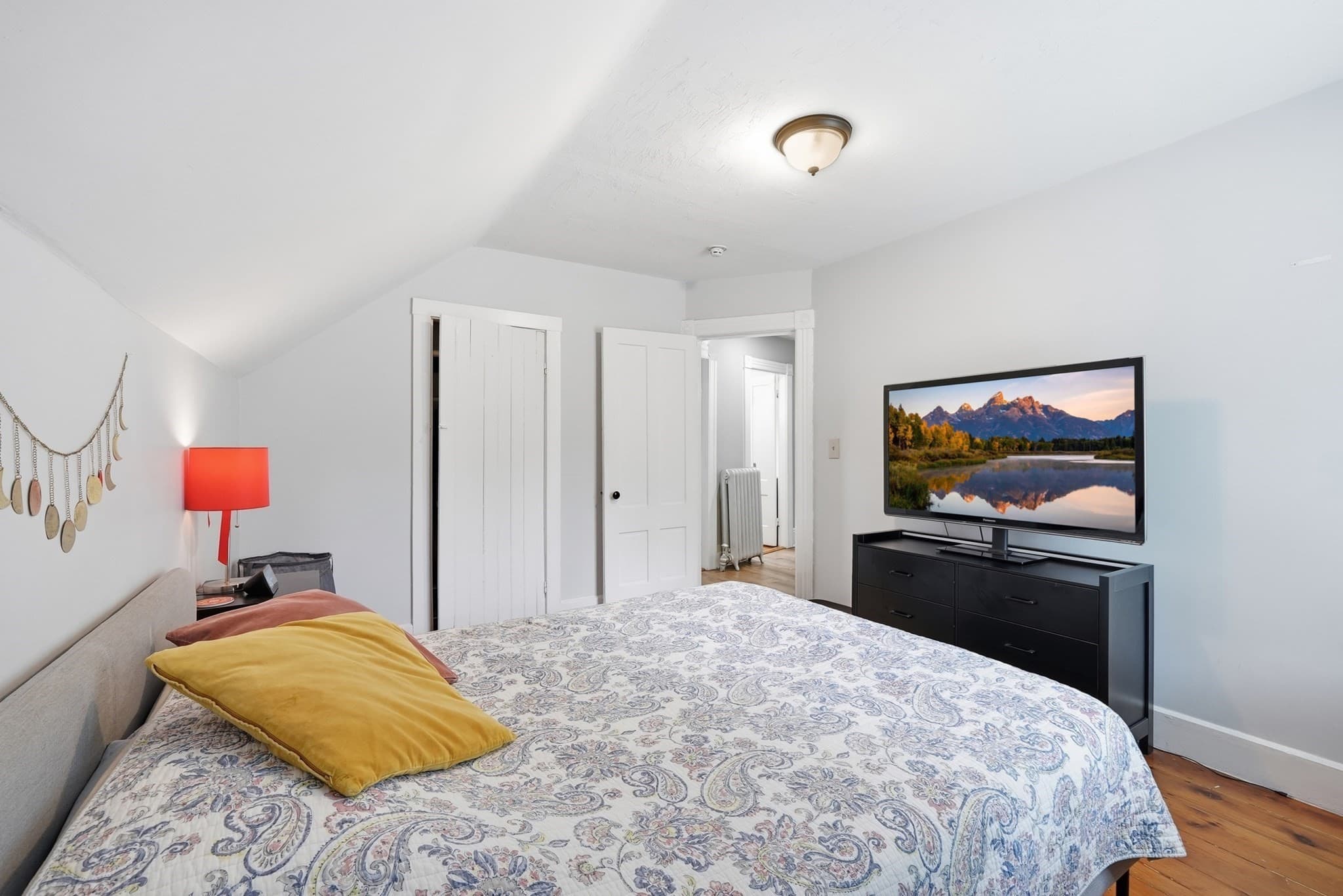 Single Family Residence at 96 Apricot St, Worcester MA 01603, Worcester, photo 15 of 39