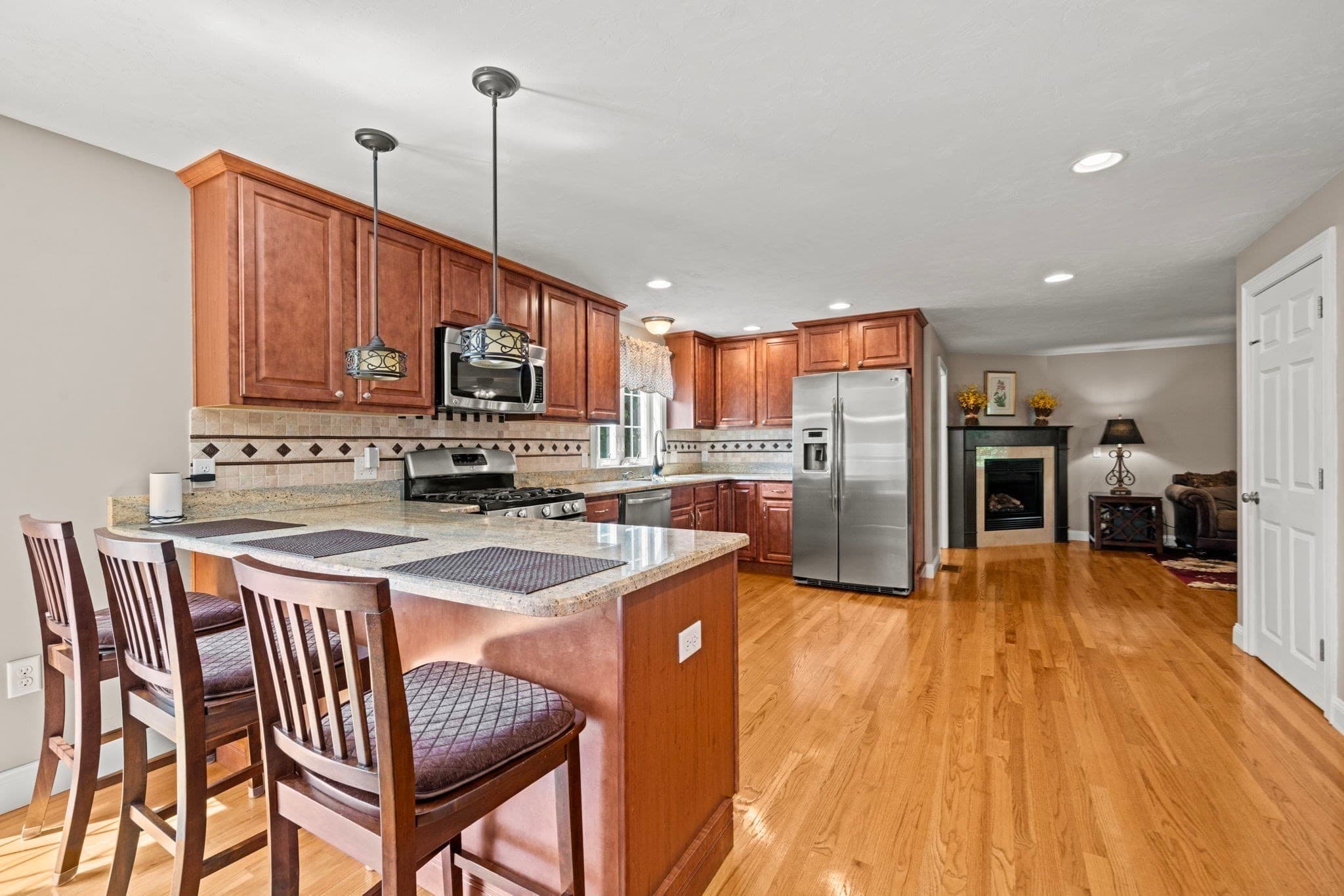 Single Family Residence at 11 Village Ln, Haverhill MA 01832, photo 4 of 38