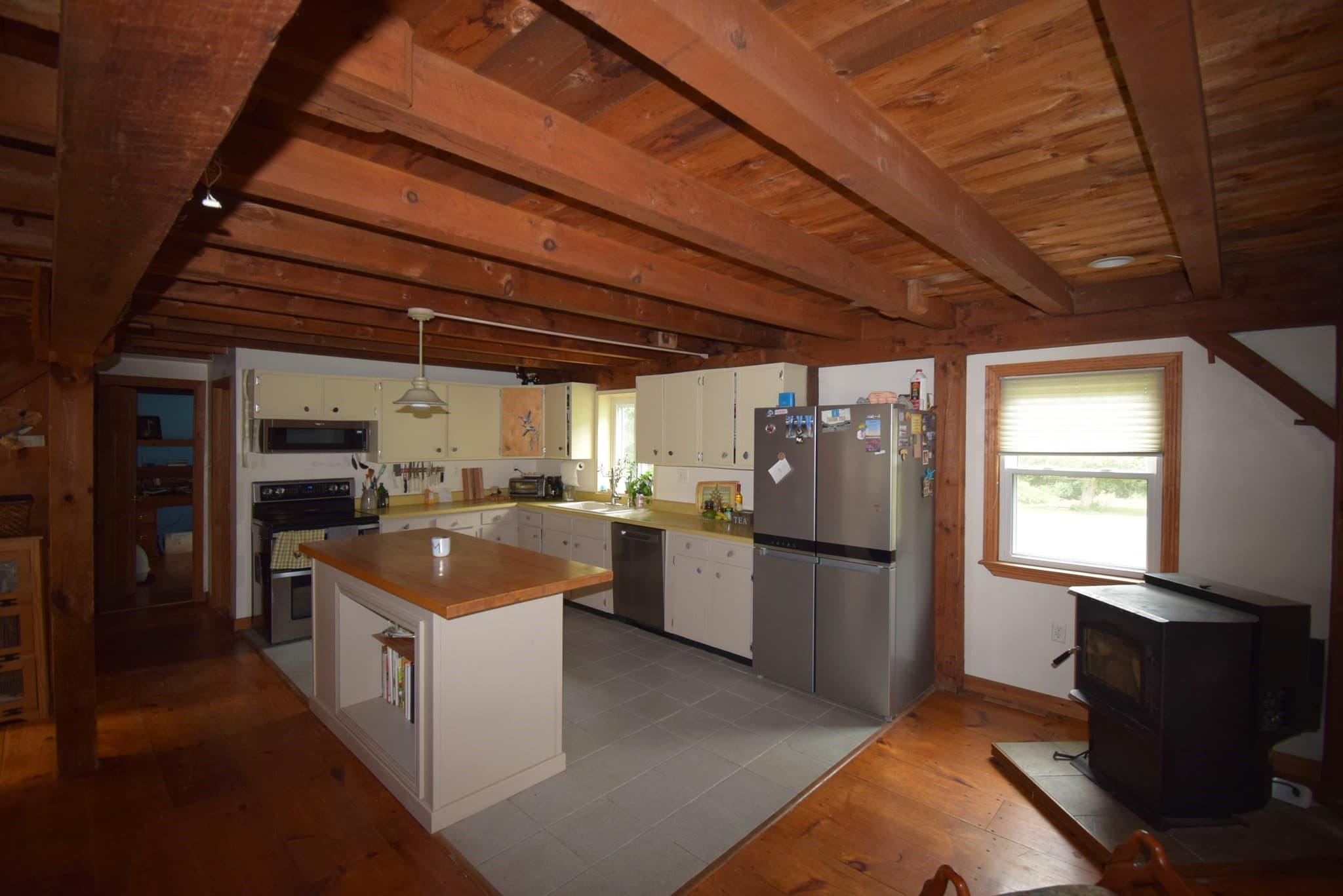 Single Family Residence at 287 Middle Road, Brentwood NH 03833, Brentwood, photo 7 of 42