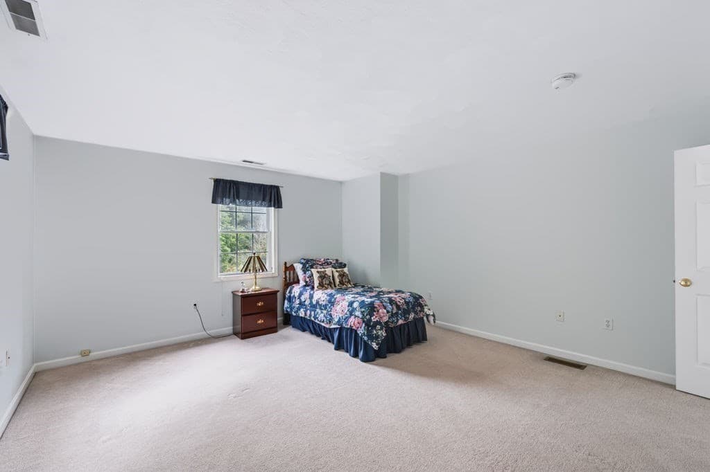 Condominium at 78 Eagle Dr # 78, Tewksbury MA 01876, photo 27 of 32