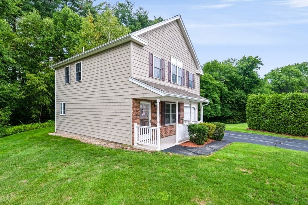 Condominium at 78 Eagle Dr # 78, Tewksbury MA 01876, photo 6 of 32