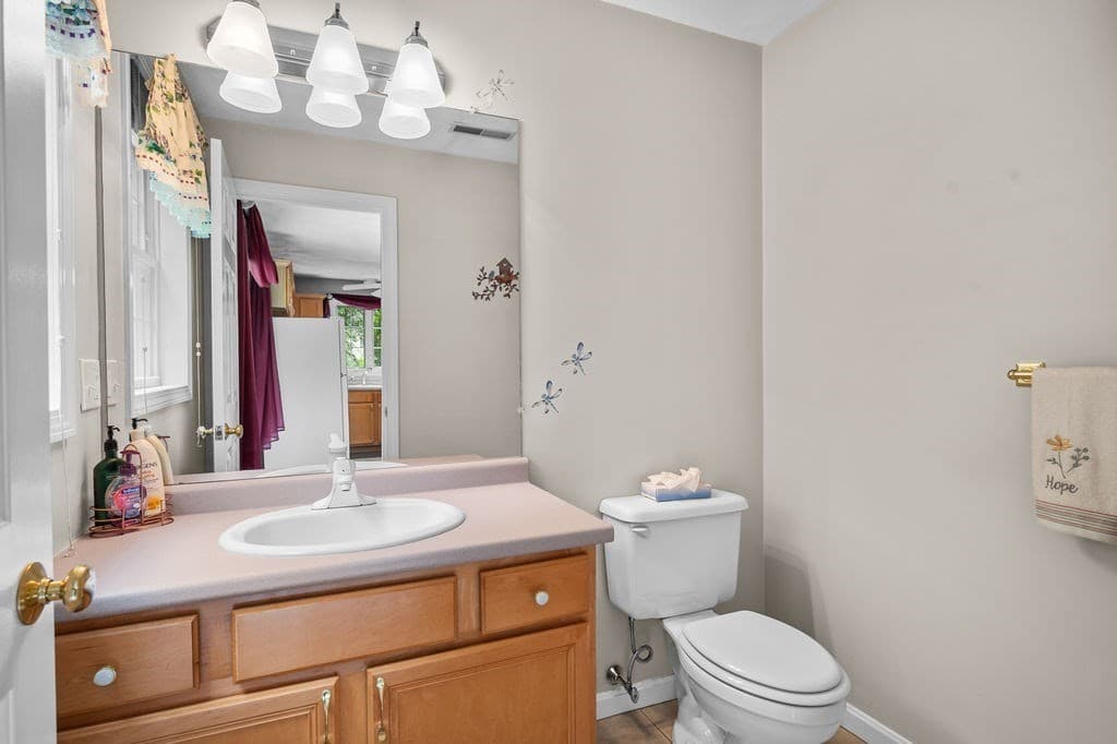Condominium at 78 Eagle Dr # 78, Tewksbury MA 01876, photo 16 of 32