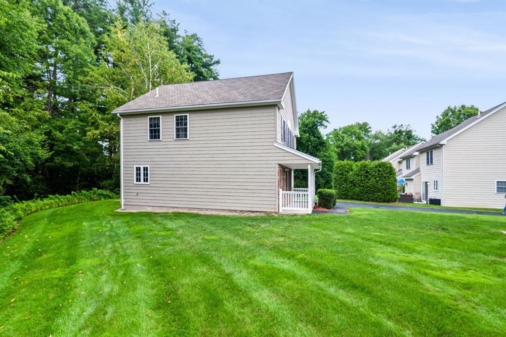 Condominium at 78 Eagle Dr # 78, Tewksbury MA 01876, photo 3 of 32