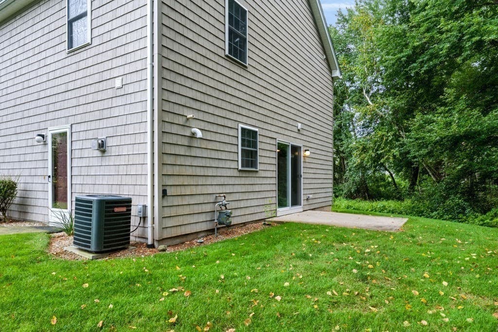 Condominium at 78 Eagle Dr # 78, Tewksbury MA 01876, photo 29 of 32