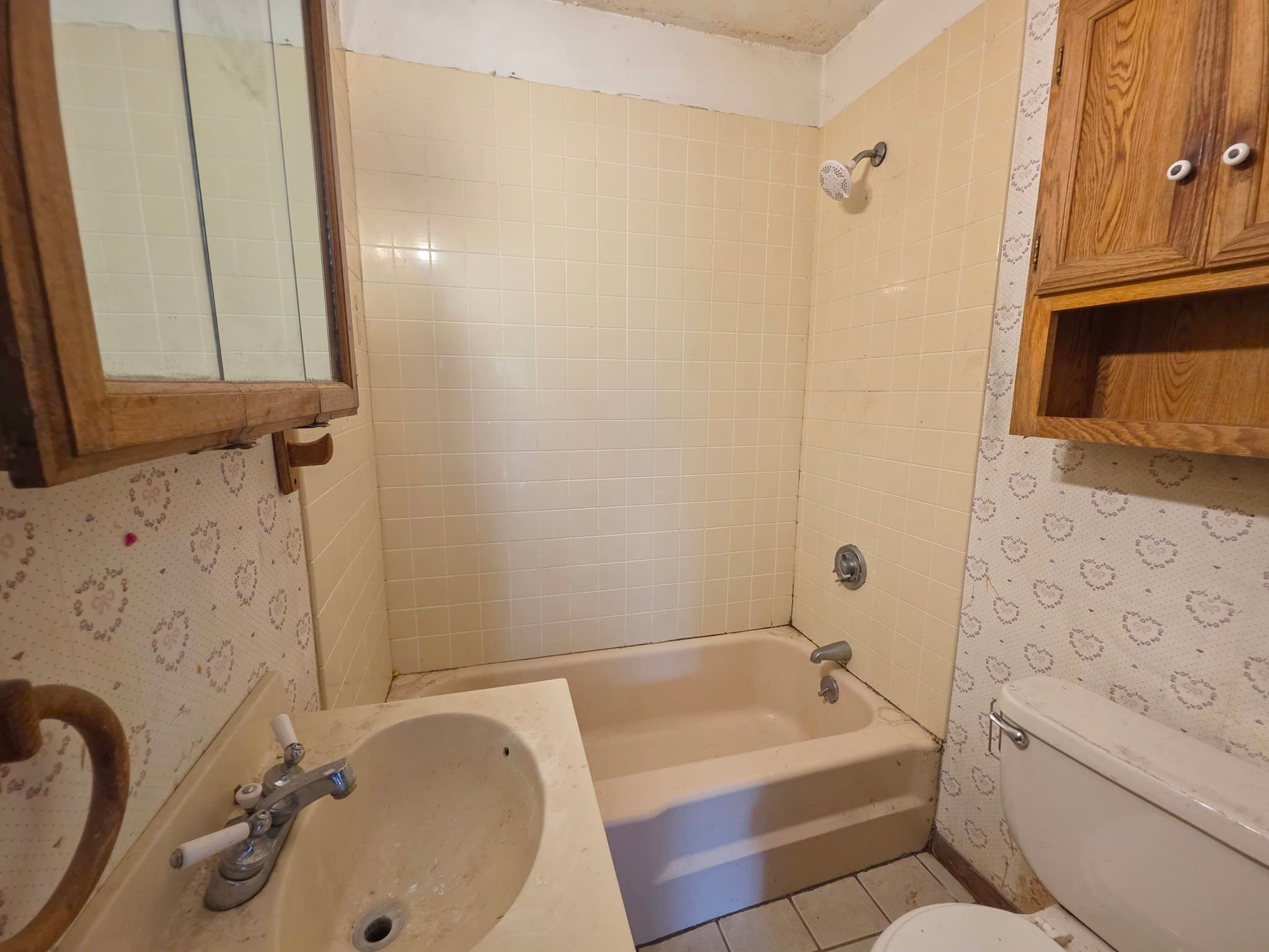 Single Family Residence at 11 Ferncroft Rd, Leicester MA 01524, Leicester, photo 15 of 23