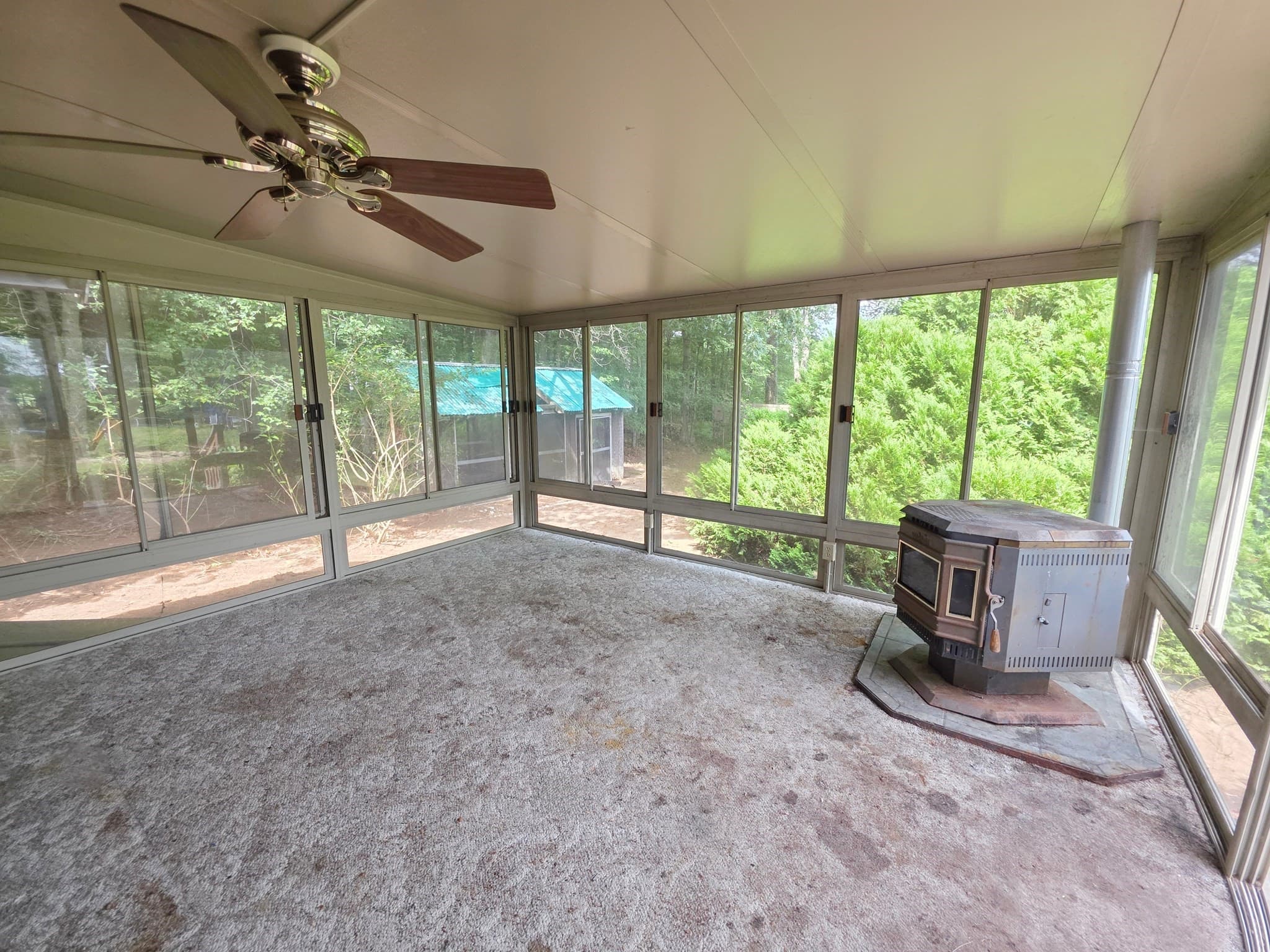 Single Family Residence at 11 Ferncroft Rd, Leicester MA 01524, Leicester, photo 8 of 23