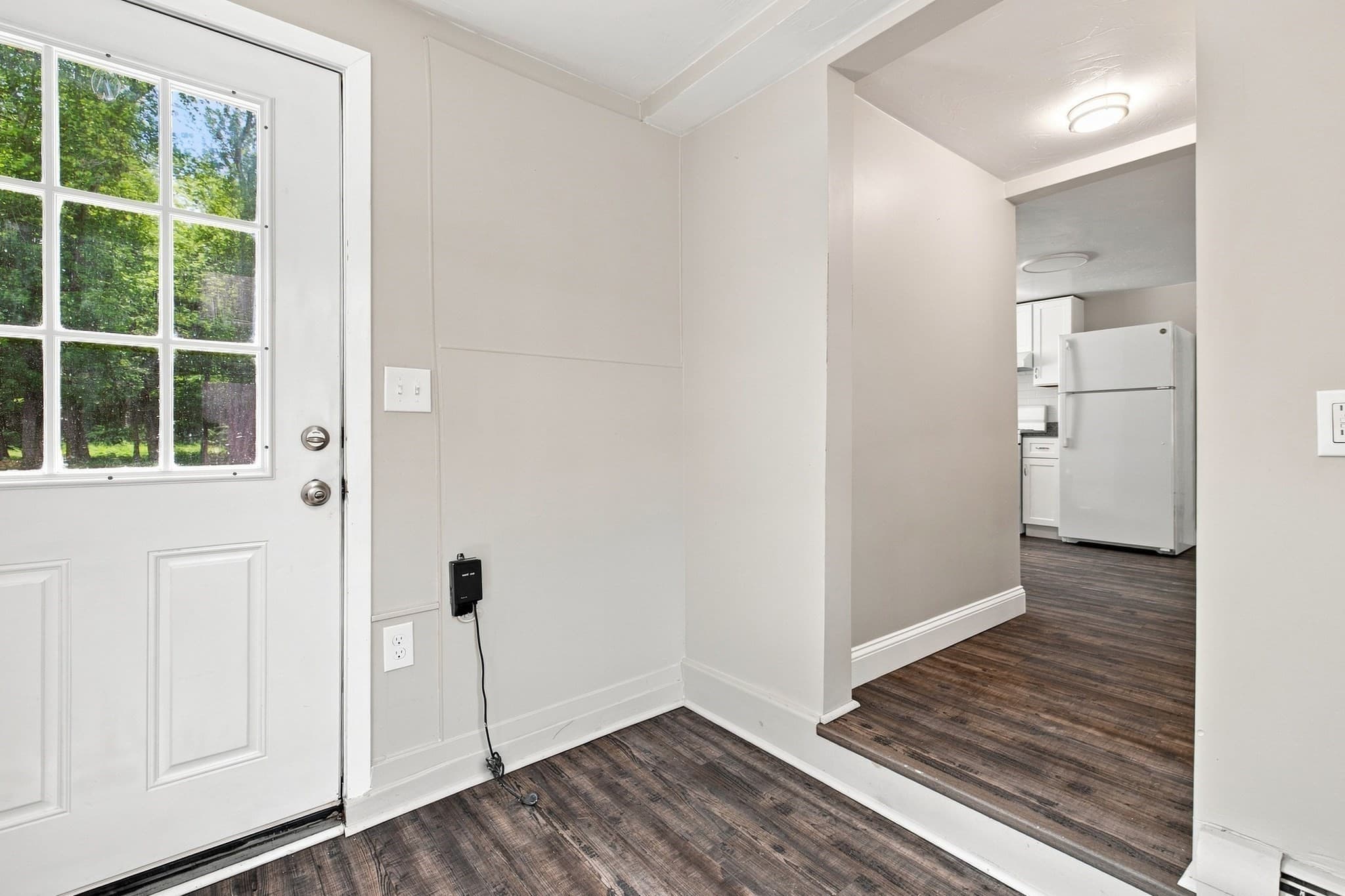 Single Family Residence at 174,5 Lakeview Ave, Taunton MA 02780, photo 26 of 40