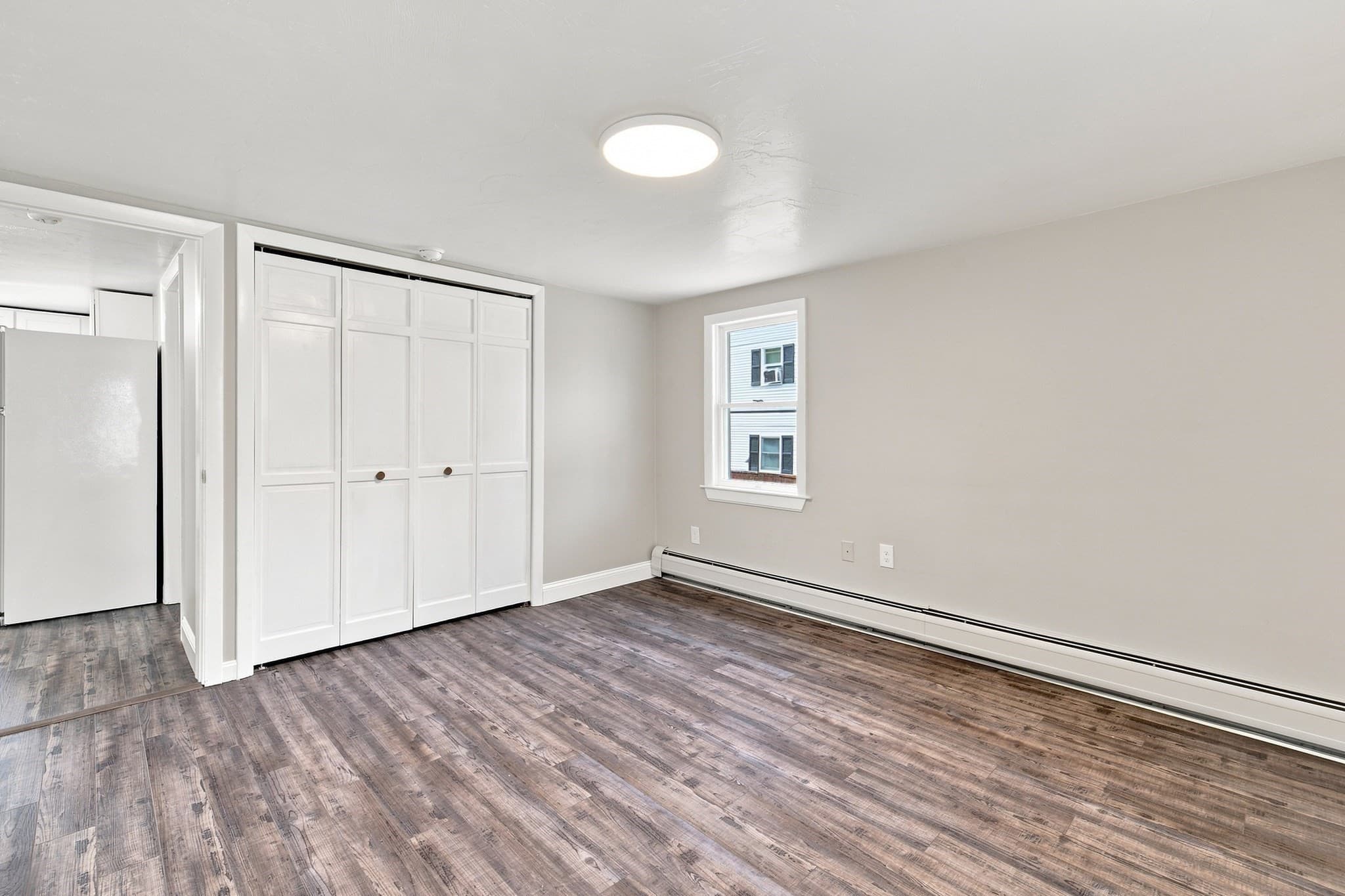 Single Family Residence at 174,5 Lakeview Ave, Taunton MA 02780, photo 7 of 40