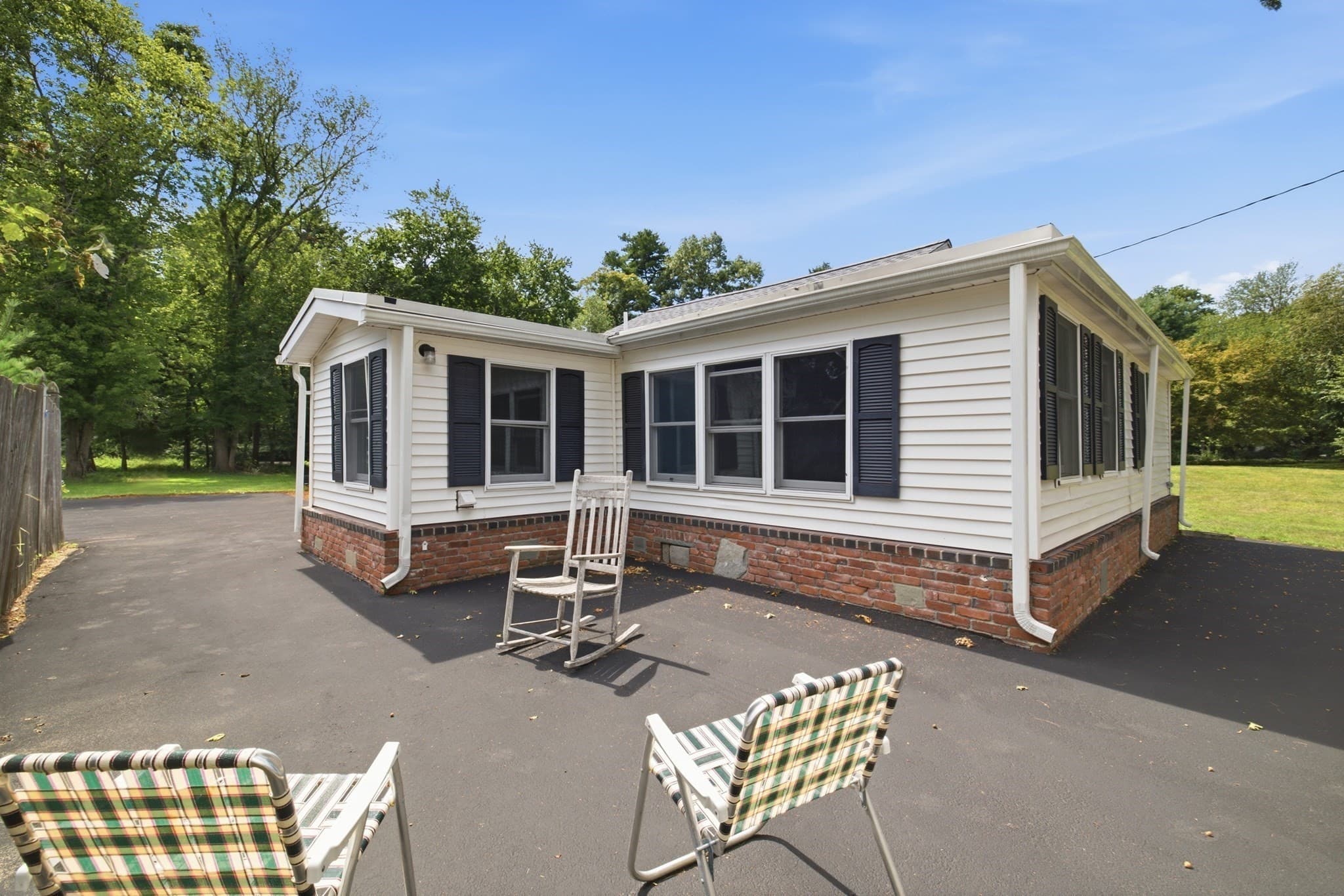 Single Family Residence at 174,5 Lakeview Ave, Taunton MA 02780, photo 30 of 40
