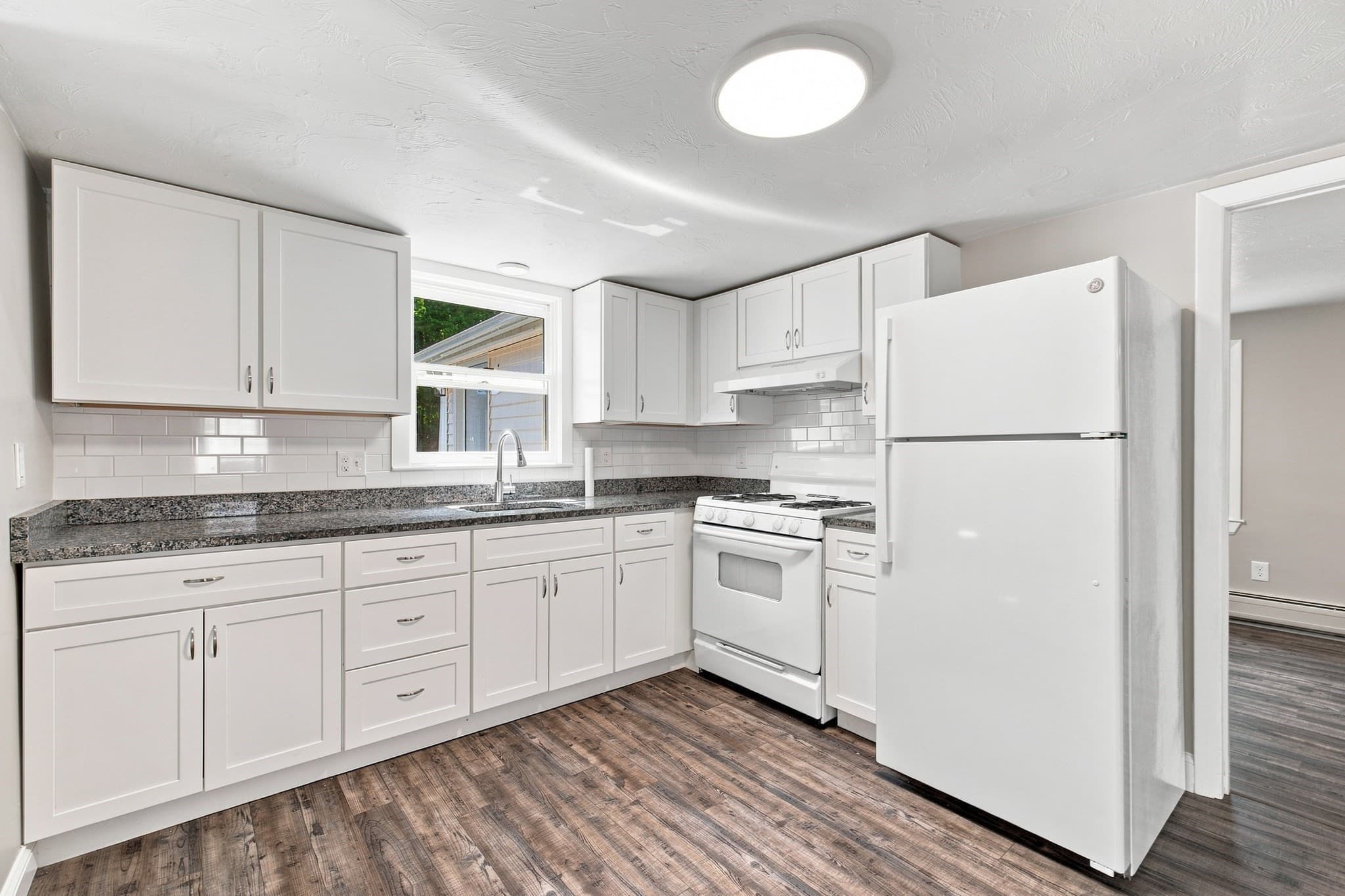 Single Family Residence at 174,5 Lakeview Ave, Taunton MA 02780, photo 19 of 40