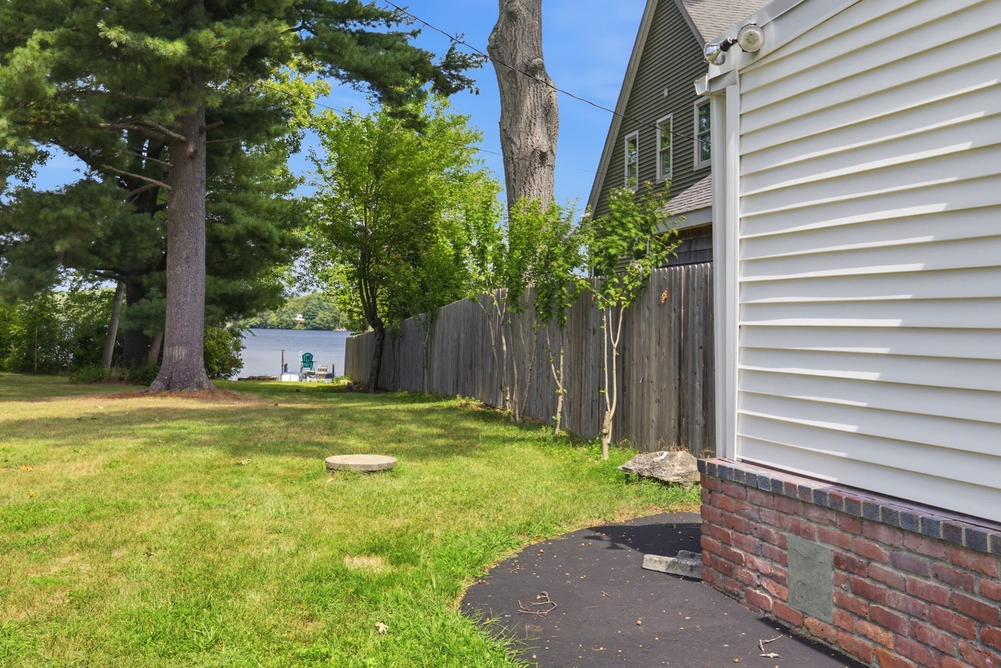 Single Family Residence at 174,5 Lakeview Ave, Taunton MA 02780, photo 29 of 40
