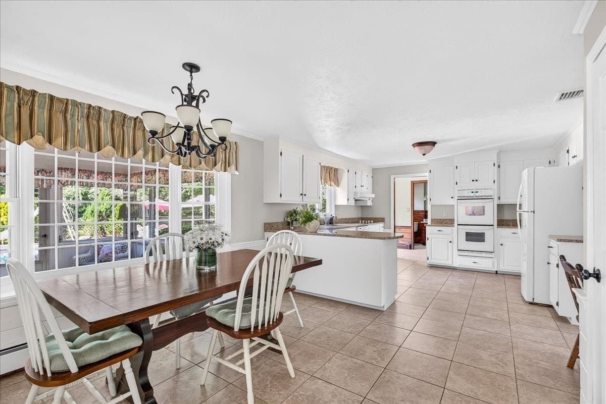 Single Family Residence at 293 Mayflower Cir, Hanover MA 02339, Hanover, photo 12 of 42