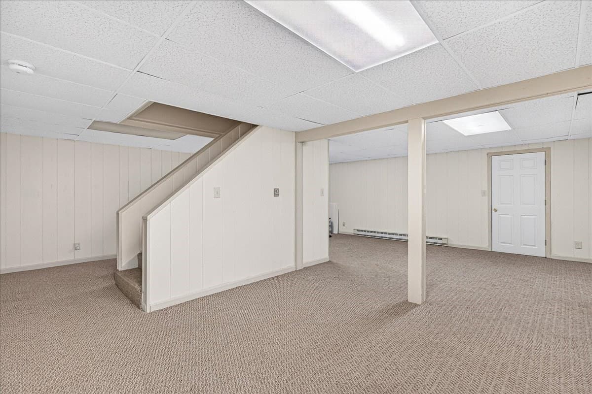 Single Family Residence at 293 Mayflower Cir, Hanover MA 02339, Hanover, photo 28 of 42