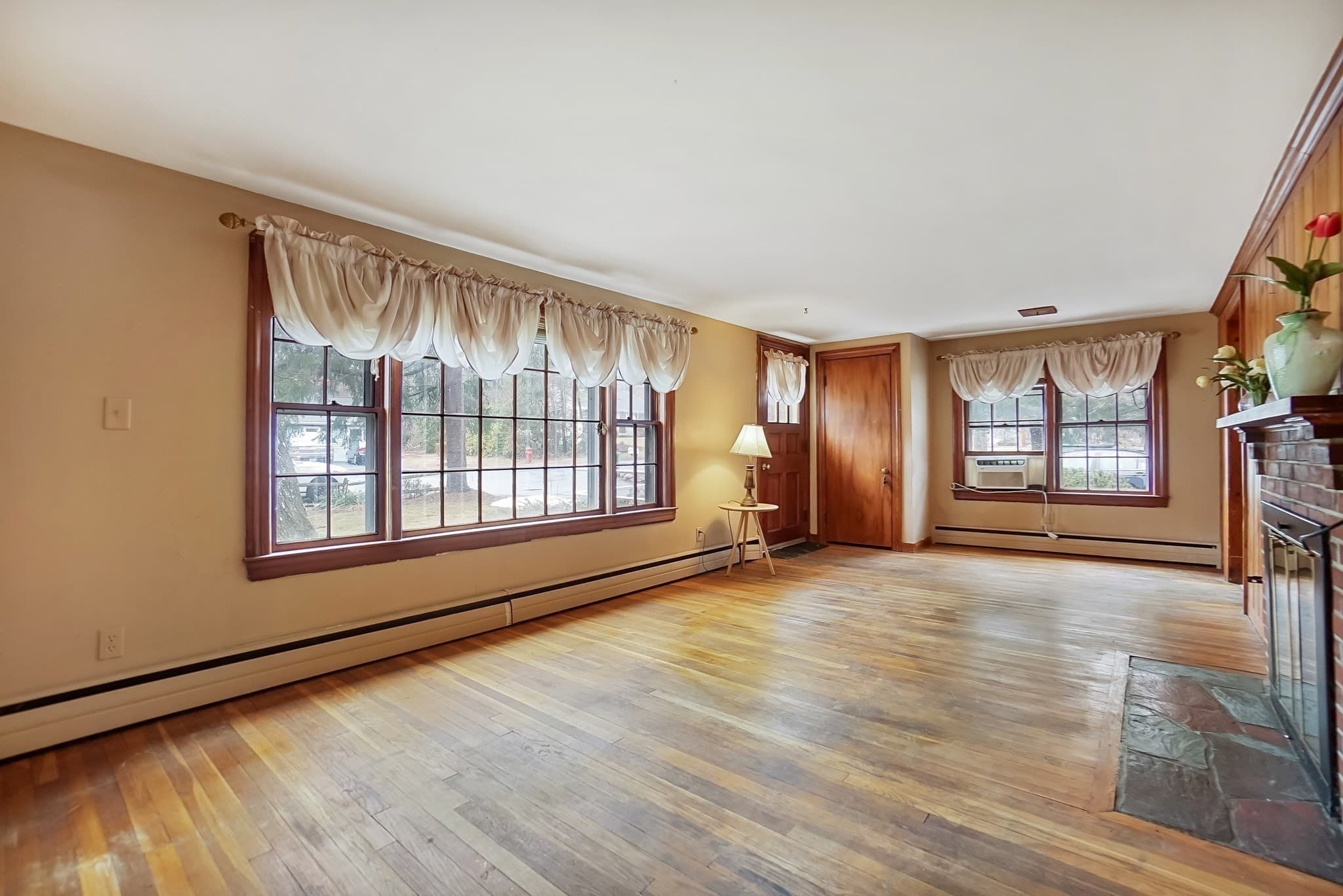 Single Family Residence at 30 Woodland Rd, Ashland MA 01721, Ashland, photo 3 of 23