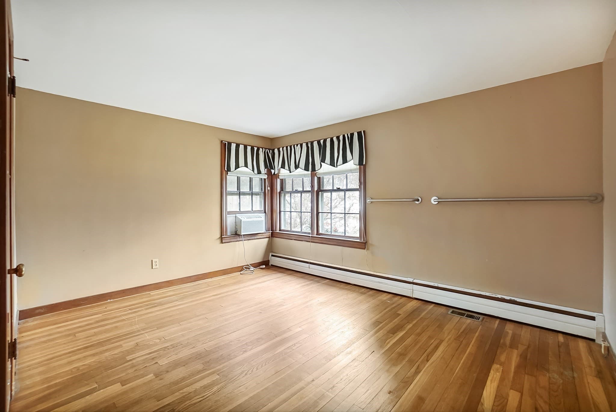 Single Family Residence at 30 Woodland Rd, Ashland MA 01721, Ashland, photo 8 of 23