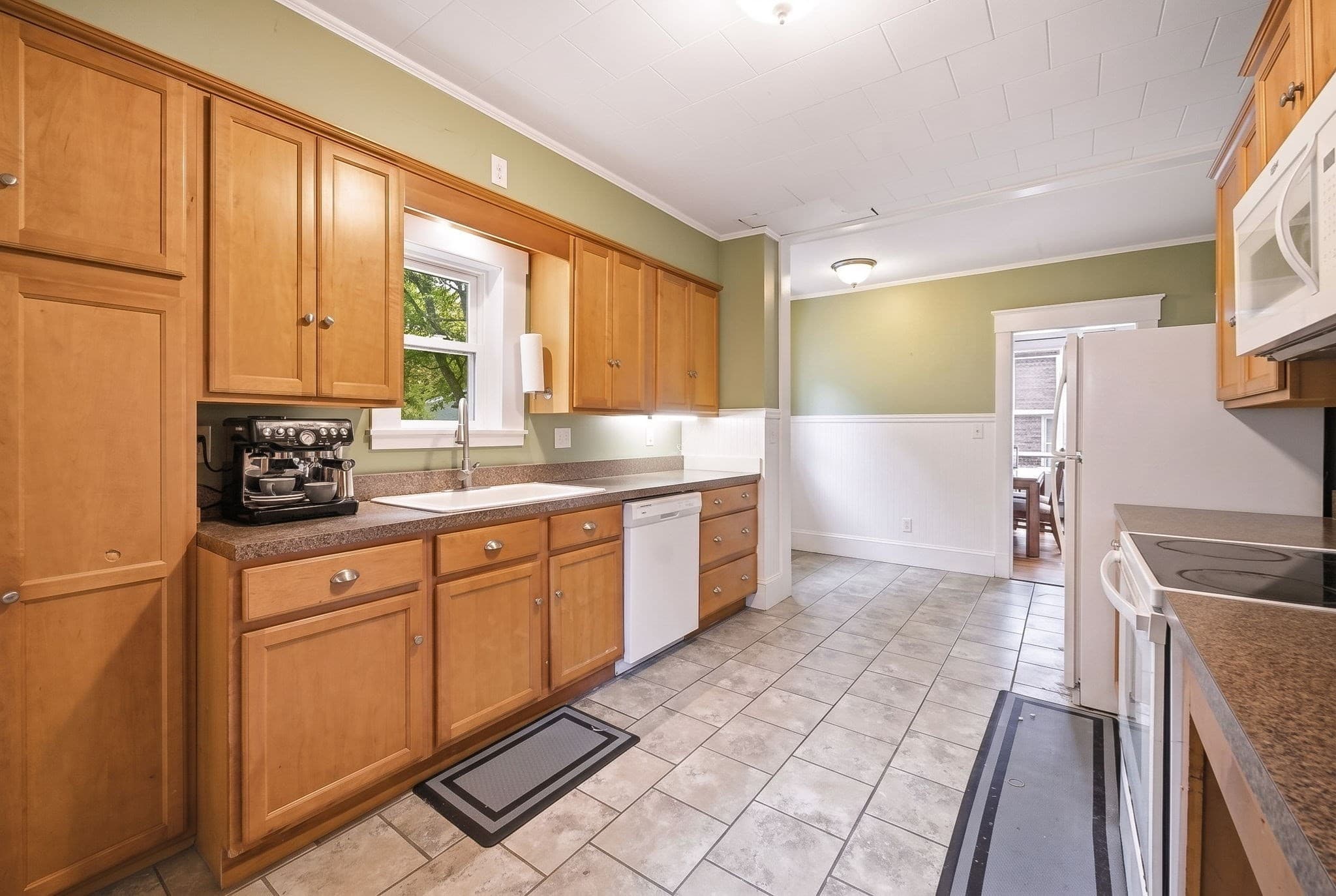Single Family Residence at 209 Green St, Gardner MA 01440, Gardner, photo 12 of 42