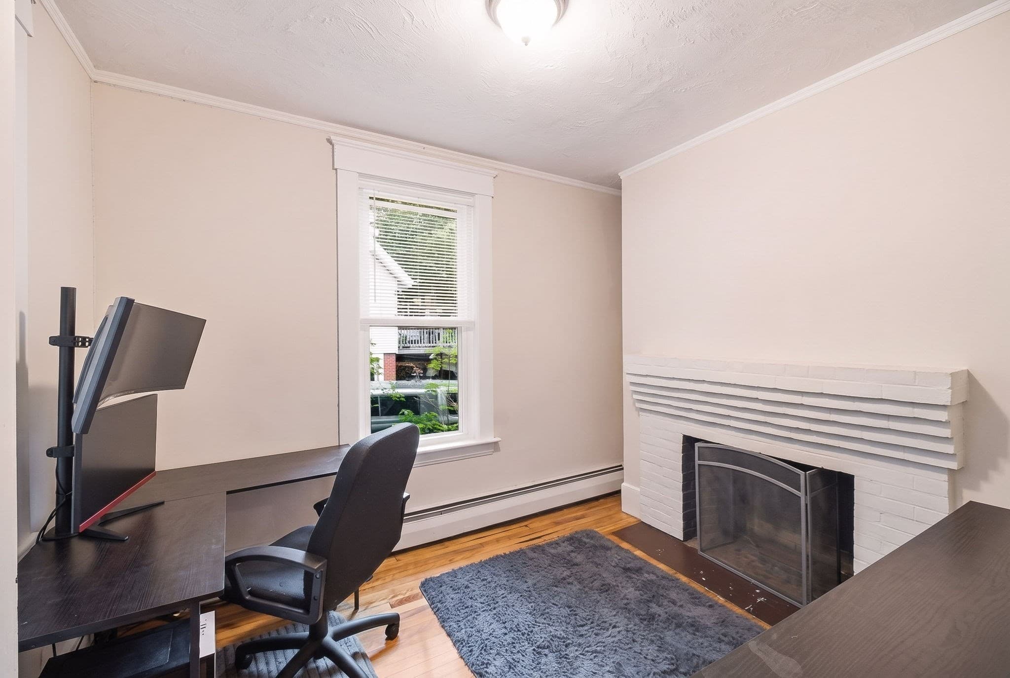 Single Family Residence at 209 Green St, Gardner MA 01440, Gardner, photo 11 of 42