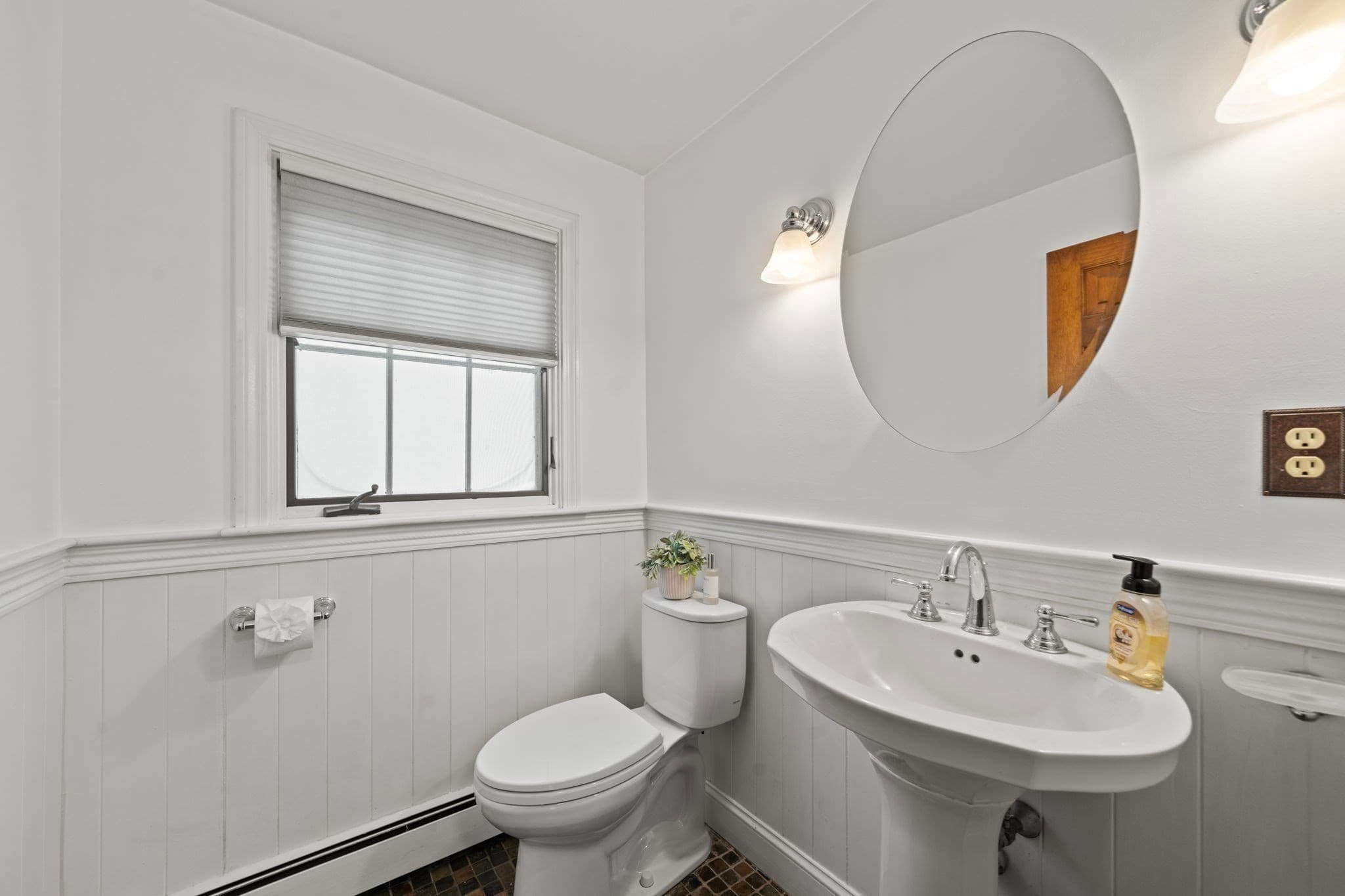 Single Family Residence at 102 Oak Ridge Drive, Ayer MA 01432, Ayer, photo 9 of 39