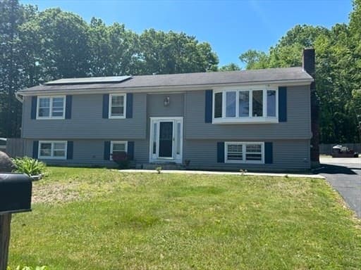 75 Dale Ave, Leominster MA 01453