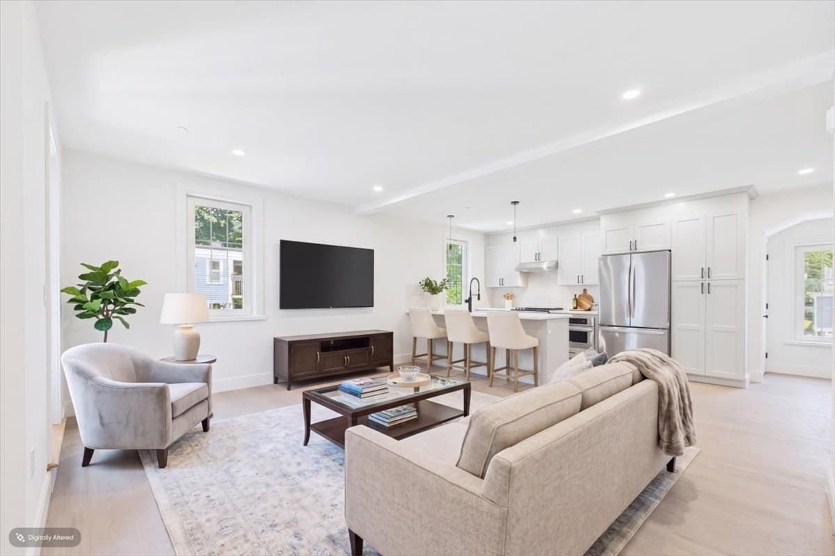 Condominium at 305 Chestnut Ave # 5, Boston MA 02130, photo 7 of 40