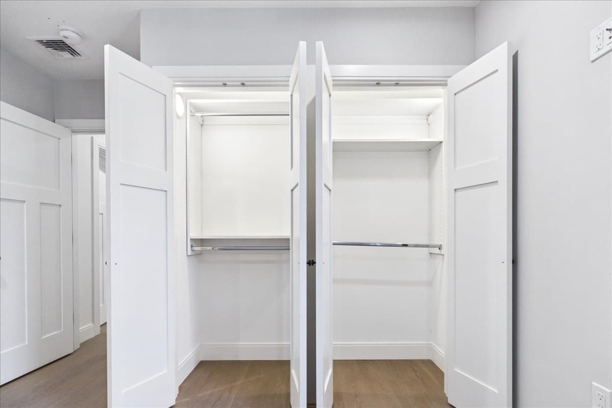Condominium at 305 Chestnut Ave # 5, Boston MA 02130, photo 28 of 40