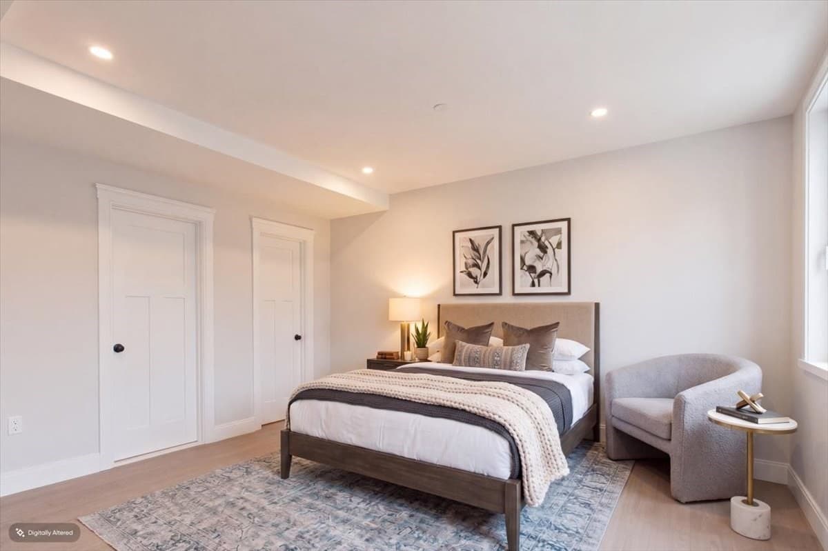Condominium at 305 Chestnut Ave # 5, Boston MA 02130, photo 19 of 40