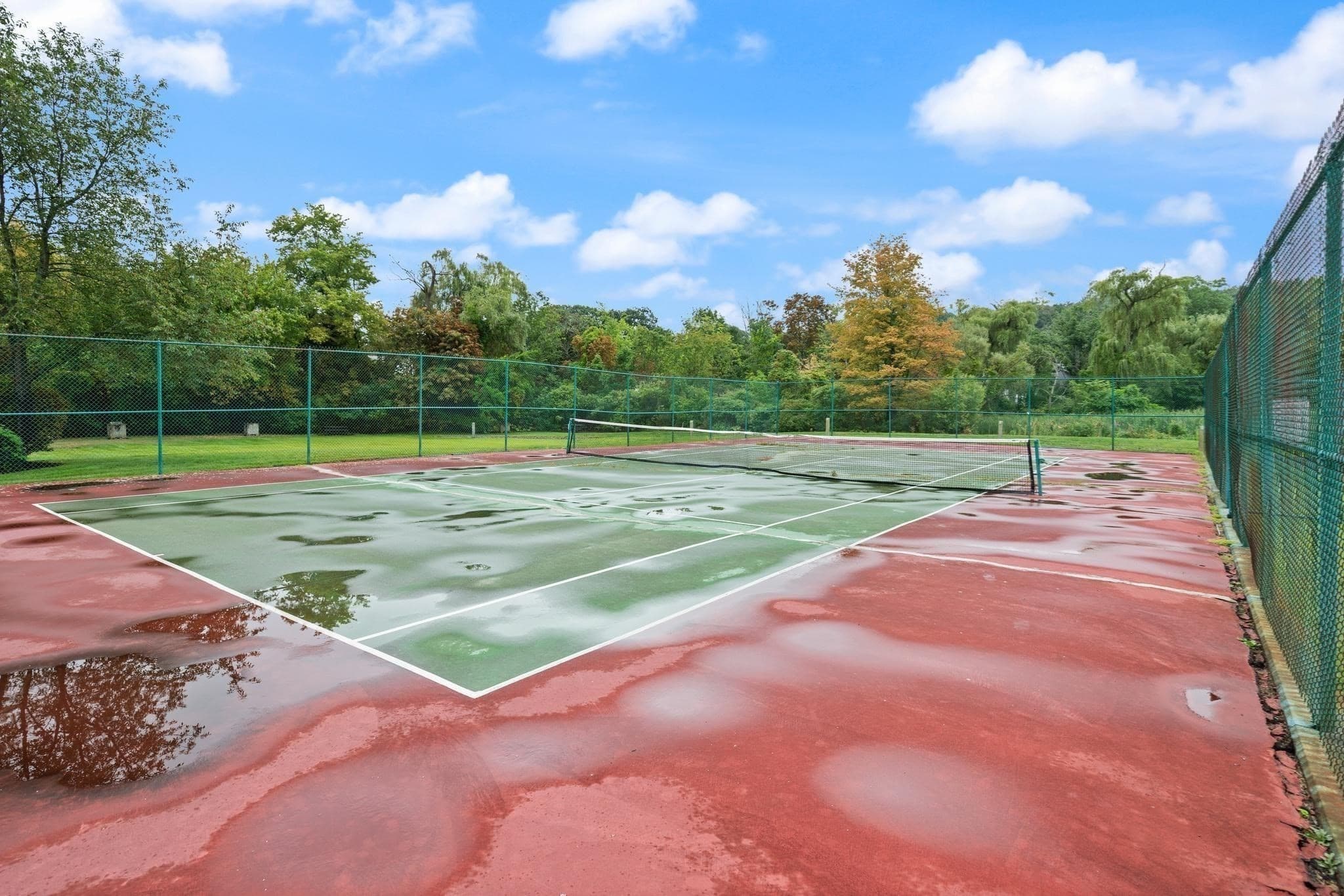 Condominium at 200 Park Terrace Drive # 255, Stoneham MA 02180, Stoneham, photo 23 of 26