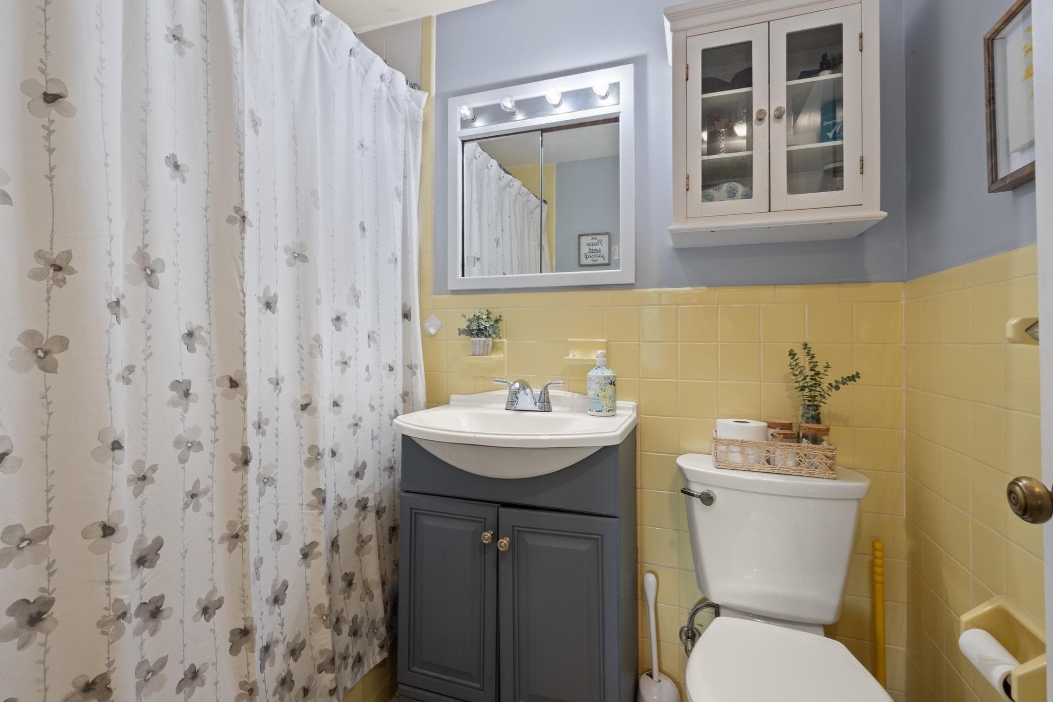 Condominium at 200 Park Terrace Drive # 255, Stoneham MA 02180, Stoneham, photo 17 of 26