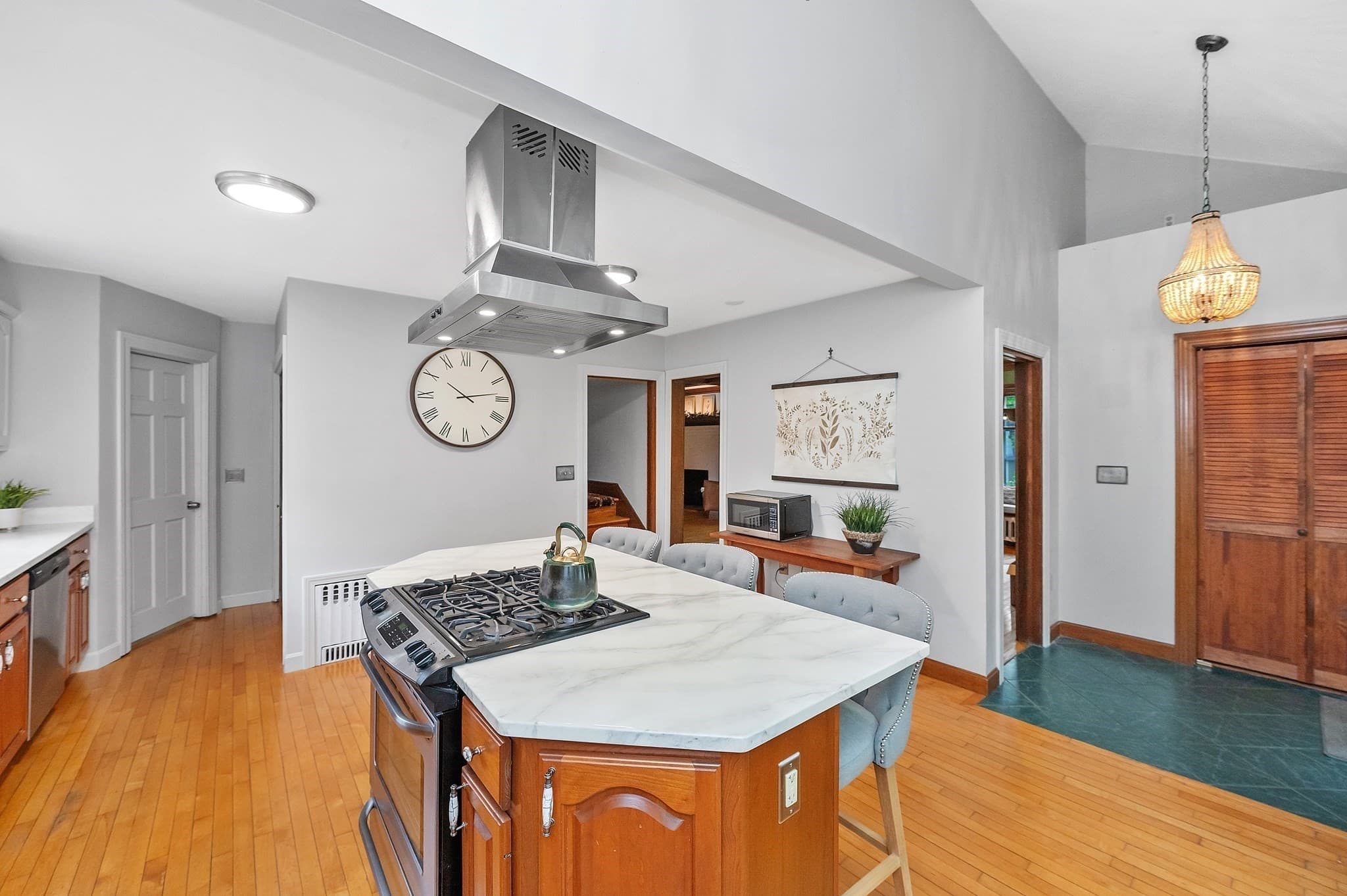 Single Family Residence at 12 Newton Rd, Haverhill MA 01830, photo 16 of 36