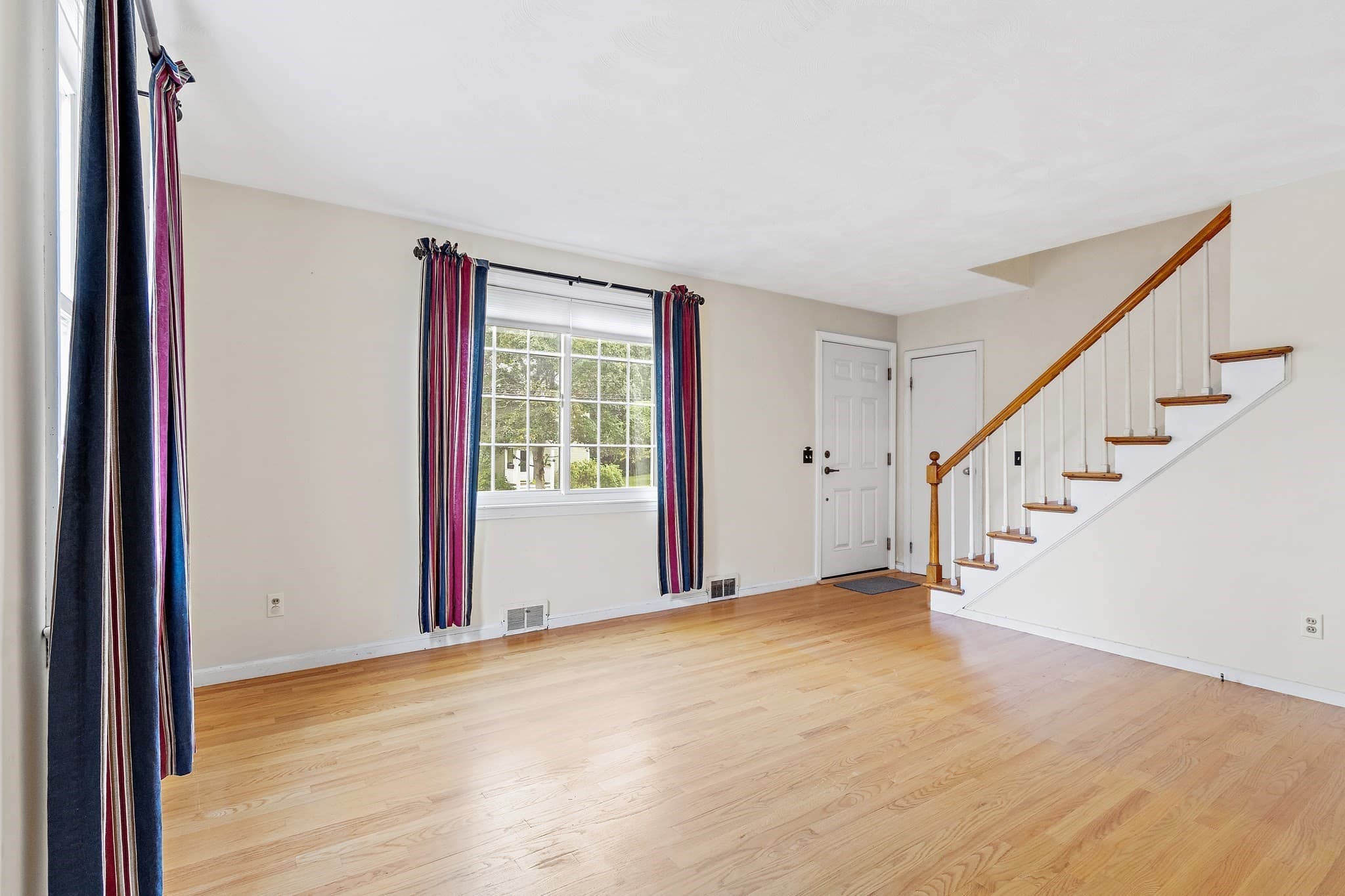 Single Family Residence at 51 Ridge Rd, Marlborough MA 01752, Marlborough, photo 10 of 40