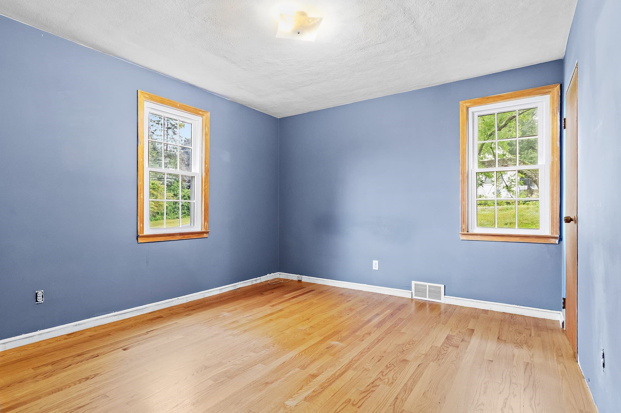 Single Family Residence at 51 Ridge Rd, Marlborough MA 01752, Marlborough, photo 14 of 40