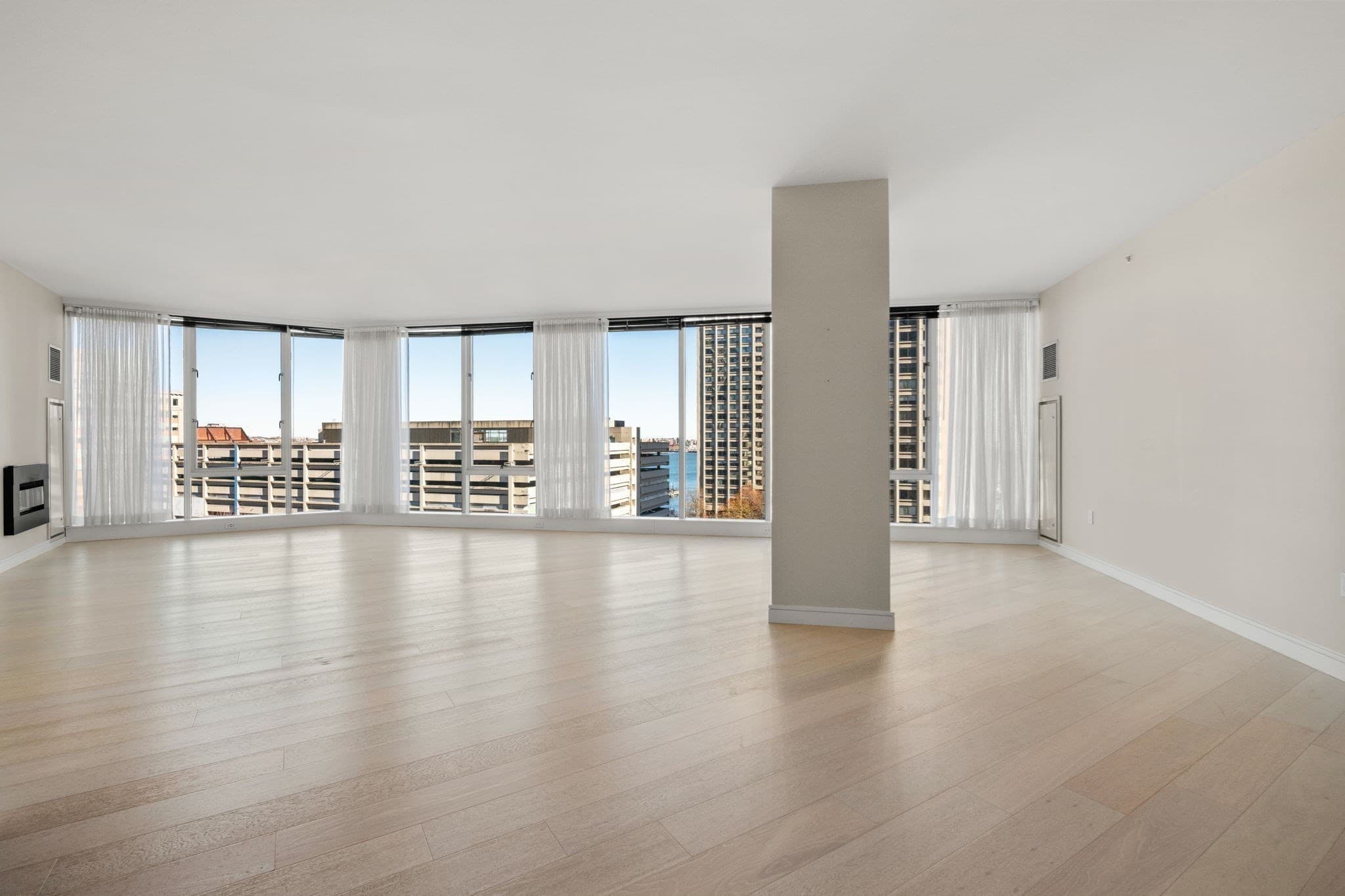 Condominium at 110 Broad Street # 901, Boston MA 02110, photo 15 of 26